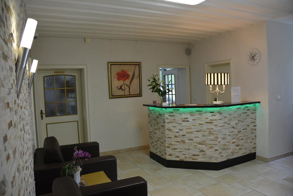 Alpina Hotel Rosenheim Bagian luar foto