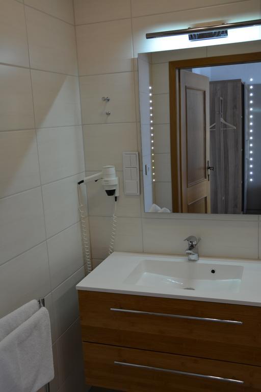Alpina Hotel Rosenheim Bagian luar foto